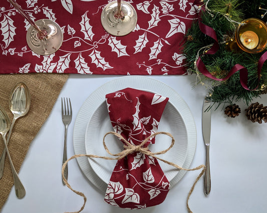 Table setting with beautiful Holly and Ivy Christmas Red table runner