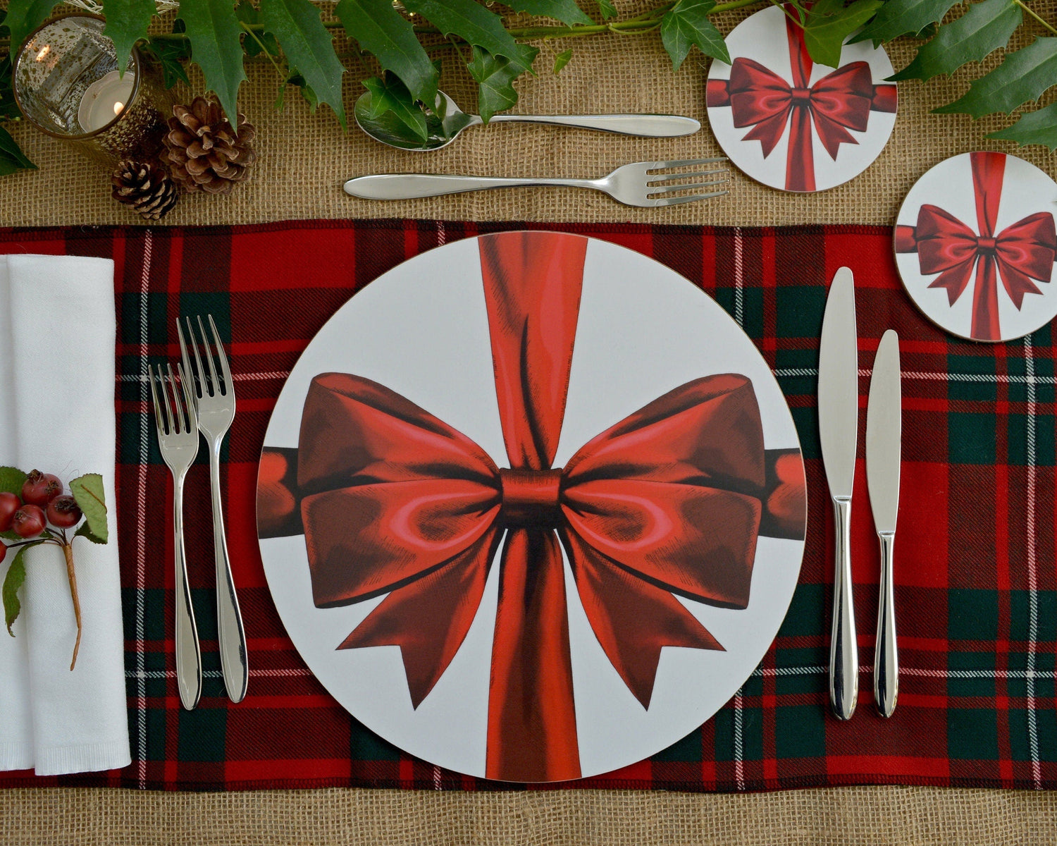 Red and White ribbon tablescape